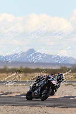 media/Nov-16-2025-Race Pace (Sun) [[8c5fa54630]]/Non Verified Riders (1st 20 Minutes)/5-Turn 15 (110pm)/